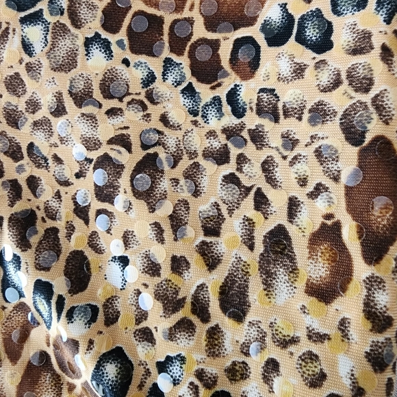 SALE 4 FOR $20 BLIND DATE Animal print with flat sequins all over. - Picture 6 of 7